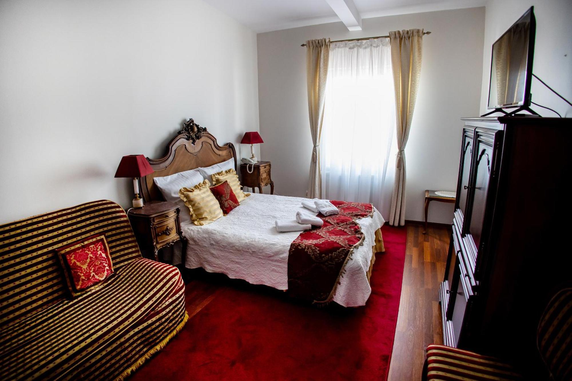 Hotel Napoleon Wroblew  Экстерьер фото